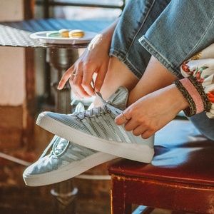 K-Swiss Women’s Donovan Low Baby Blue Size 8